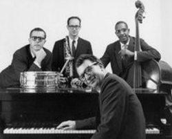 Ecouter la chanson The Dave Brubeck Quartet Take Five de playlist Jazz and Blues musique à succès gratuitement.