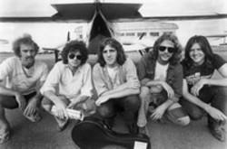 Ecouter la chanson The Eagles One of these nights de playlist Meilleures ballades de rock des années 70 et 80 gratuitement.