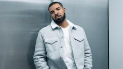 Ecouter la chanson Drake One Dance (Feat. Wizkid & Kyla) de playlist Musique de Noel gratuitement.
