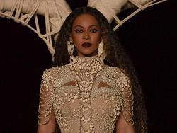 Ecouter la chanson Beyonce Freedom (Feat. Kendrick Lamar) de playlist Meilleur Chanson 2016  gratuitement.