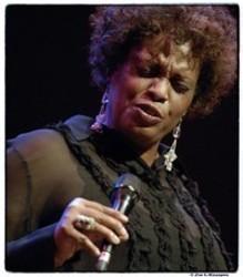 Dianne Reeves And the glory of the lord écouter gratuit en ligne.