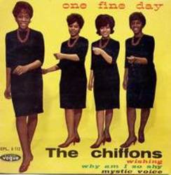 Outre la Chambao musique vous pouvez écouter gratuite en ligne les chansons de Chiffons.